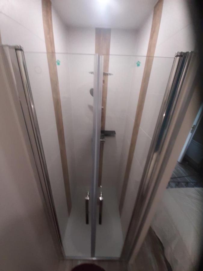 3 Apt T2 Cosy De 40 A 50 M2 Ideal Pour Un Deplacement Pro " Les Iris " Bourg-Saint-Andéol Dış mekan fotoğraf